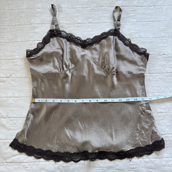 Laura Clement Silk Tank Top • Size: 12 - Picture 9 of 10